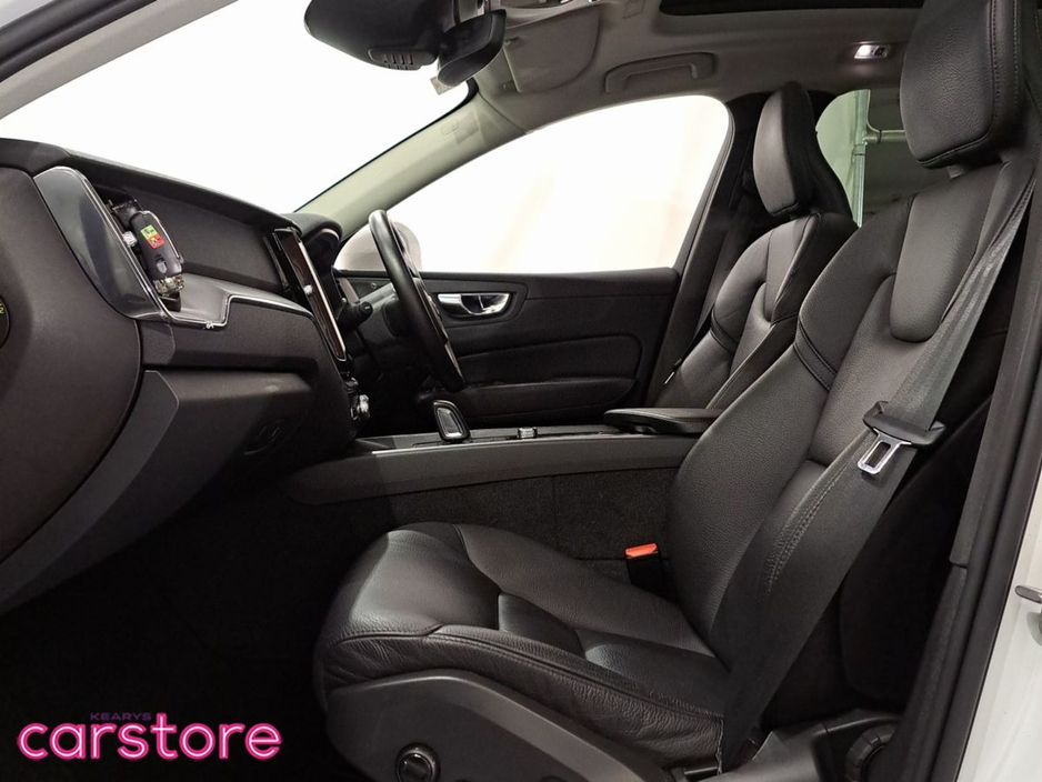 2021 Volvo XC60 PHEV T6 (340hp) Inscription Exp AWD €42,890