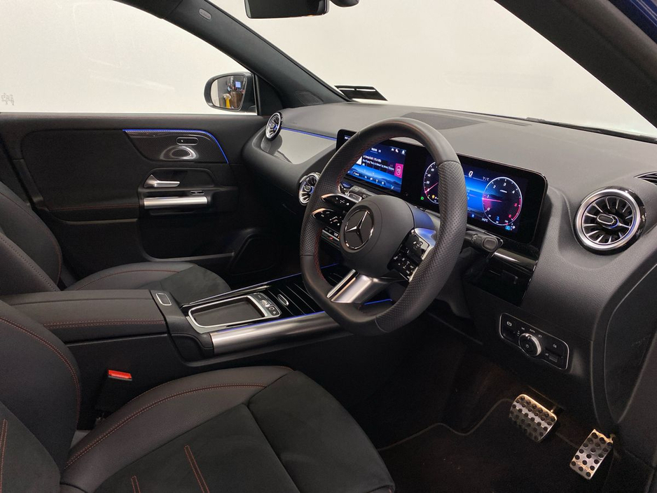 2025 Mercedes-Benz GLA Class - image 9