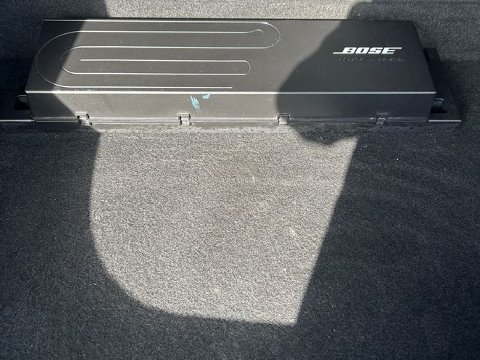 2018 Nissan Leaf - image 10