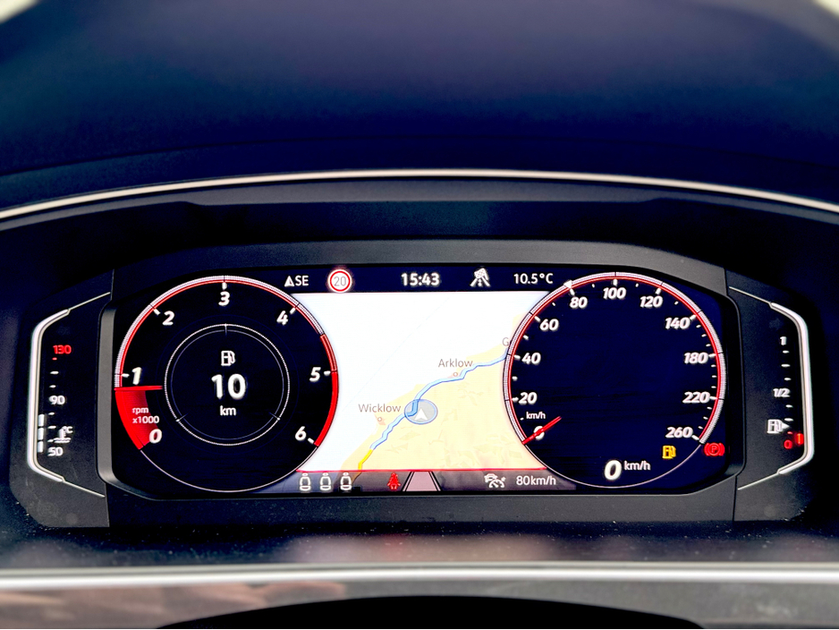 2023 Volkswagen Tiguan - image 18