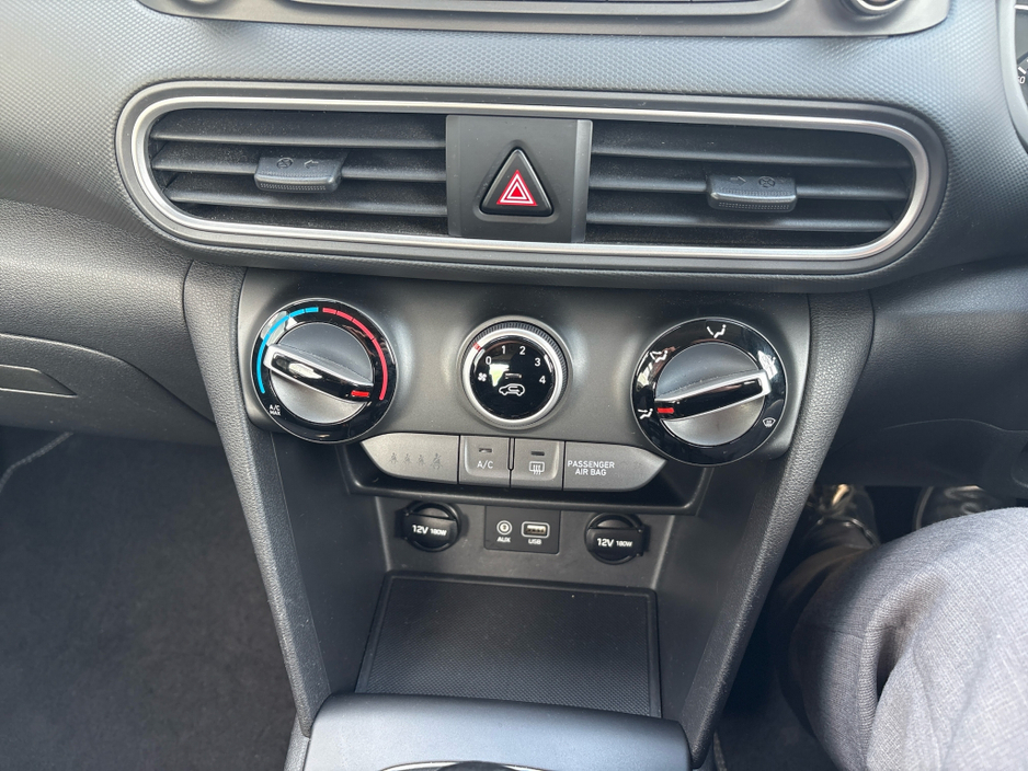 2018 Hyundai Kona - image 19