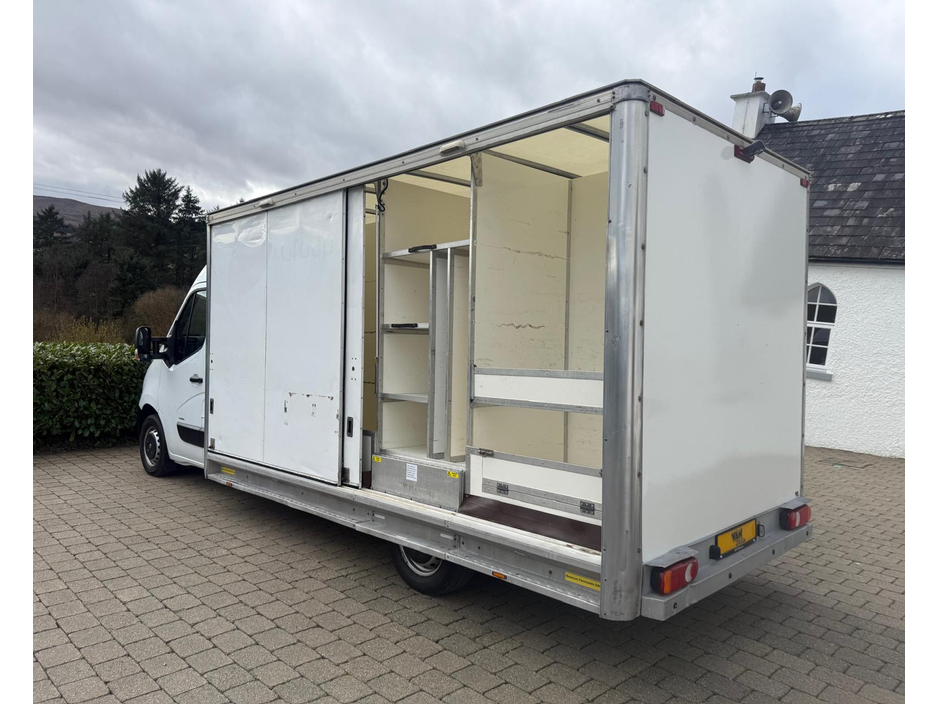 2020 Opel Movano - image 20