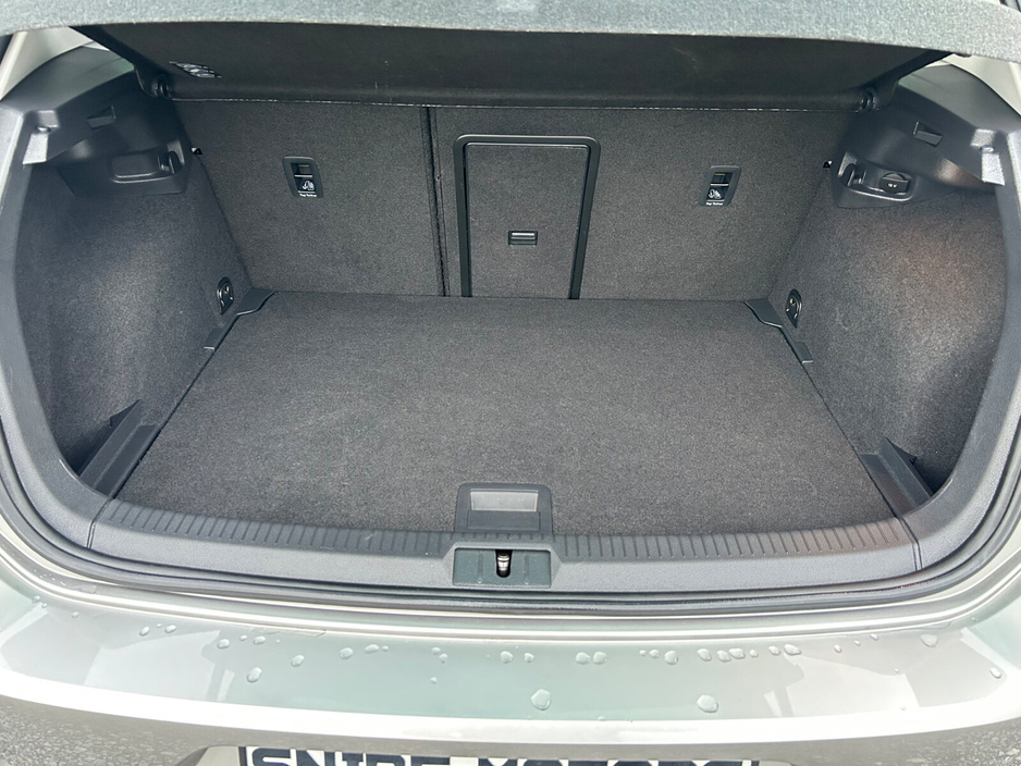 2017 Volkswagen Golf - image 26