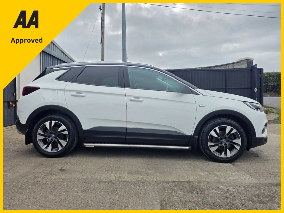 2021 Opel Grandland X - image 9