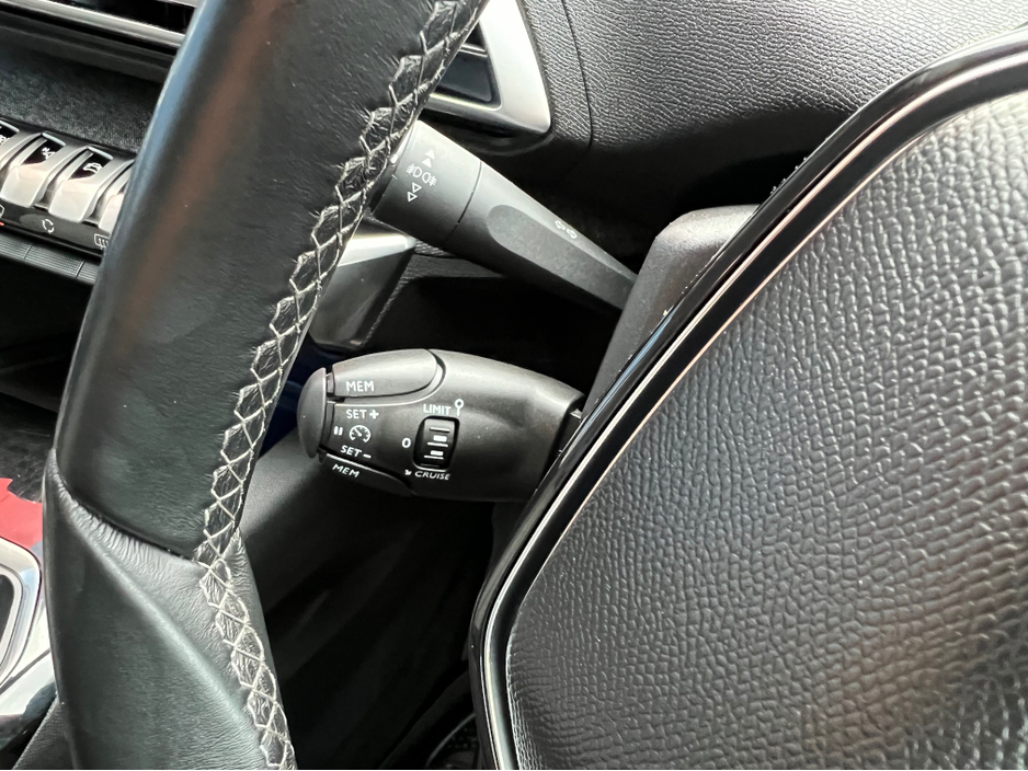 2019 Peugeot 3008 ALLURE 1.5 BLUE HDI 130 6 6.2 4DR €17,900