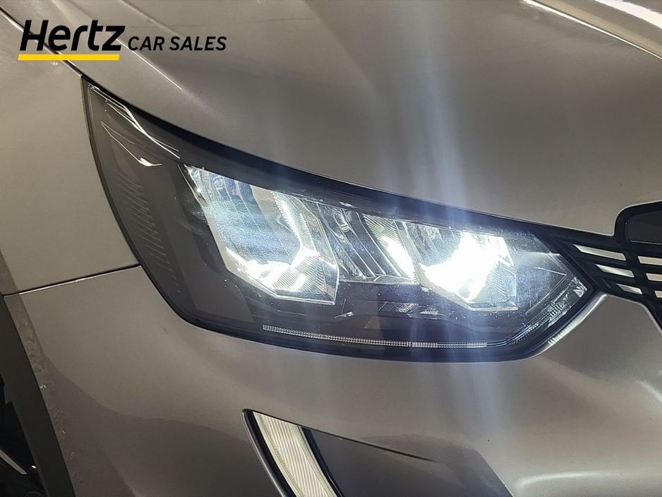 2023 Peugeot 2008 - image 7