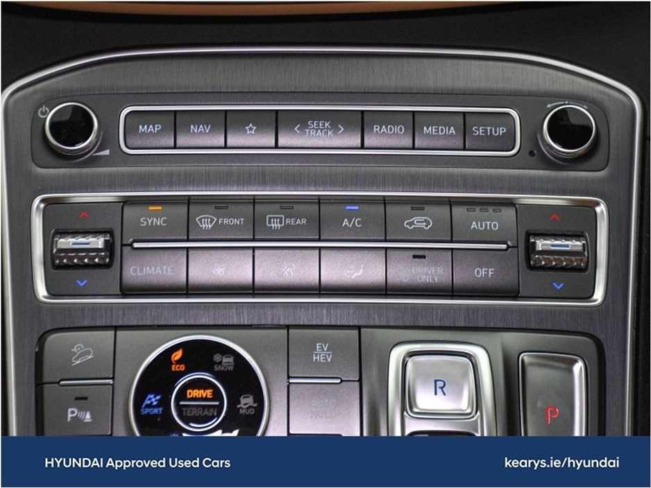 2023 Hyundai Santa Fe 1.6 PHEV 4WD Premium Auto €49,845