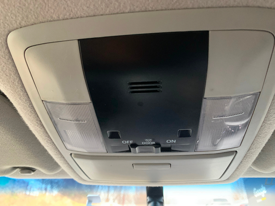 2022 Toyota Landcruiser 2.8 LWB AUTO COMMERCIAL // PRICE EXCL. VAT // GREAT CONDITION // 09/26 CVRT // ONE OWNER // FULL SERVICE HISTORY // €32,479