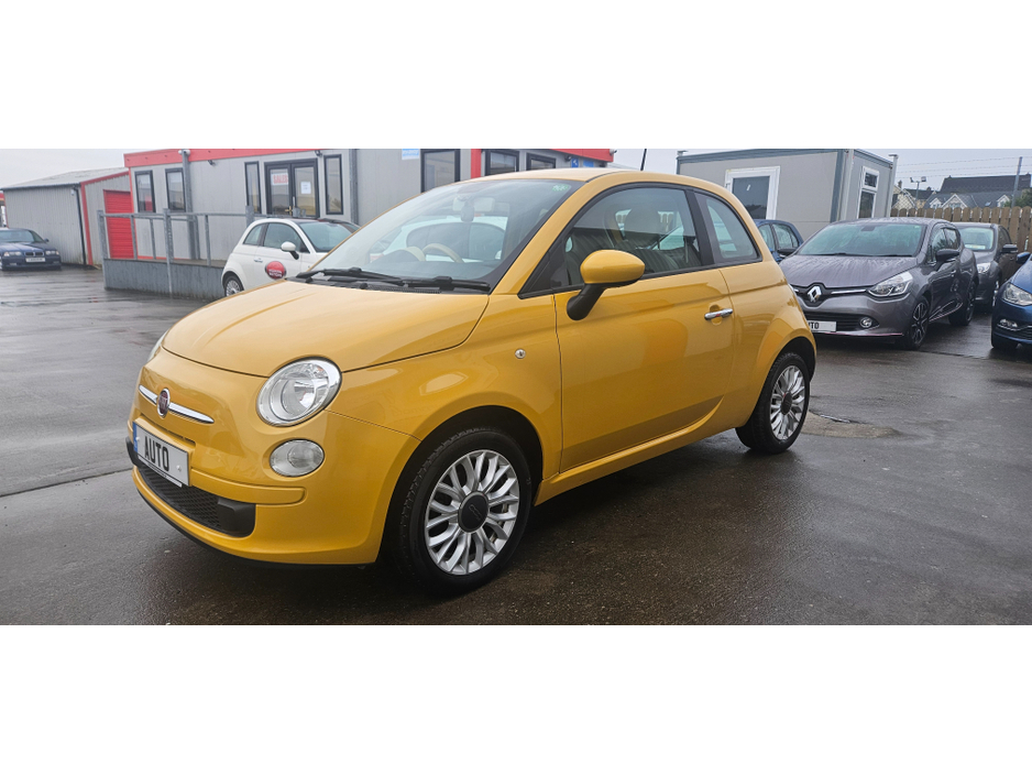 2015 Fiat 500 automatic 1.2 lounge low kms €7,995