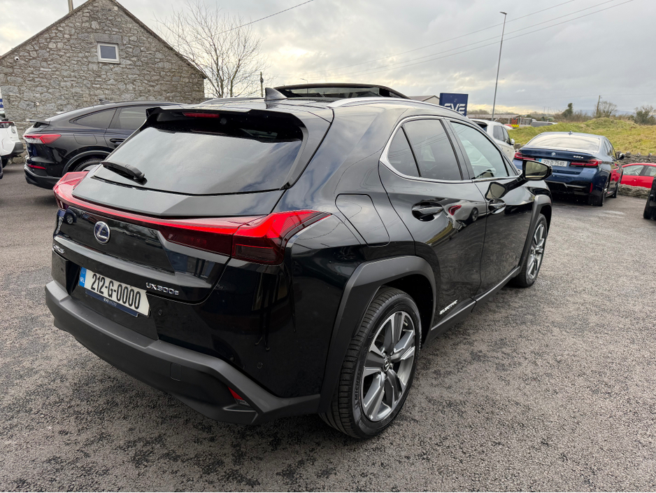 2021 Lexus UX 300 e UX300e - Takumi Edition - Sunroof €24,750
