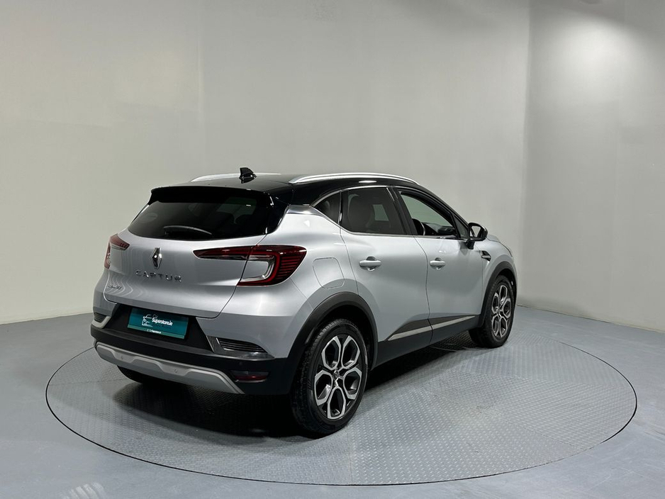 2020 Renault Captur - image 7