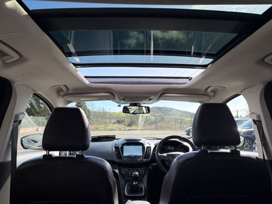 2018 Ford Kuga - image 15