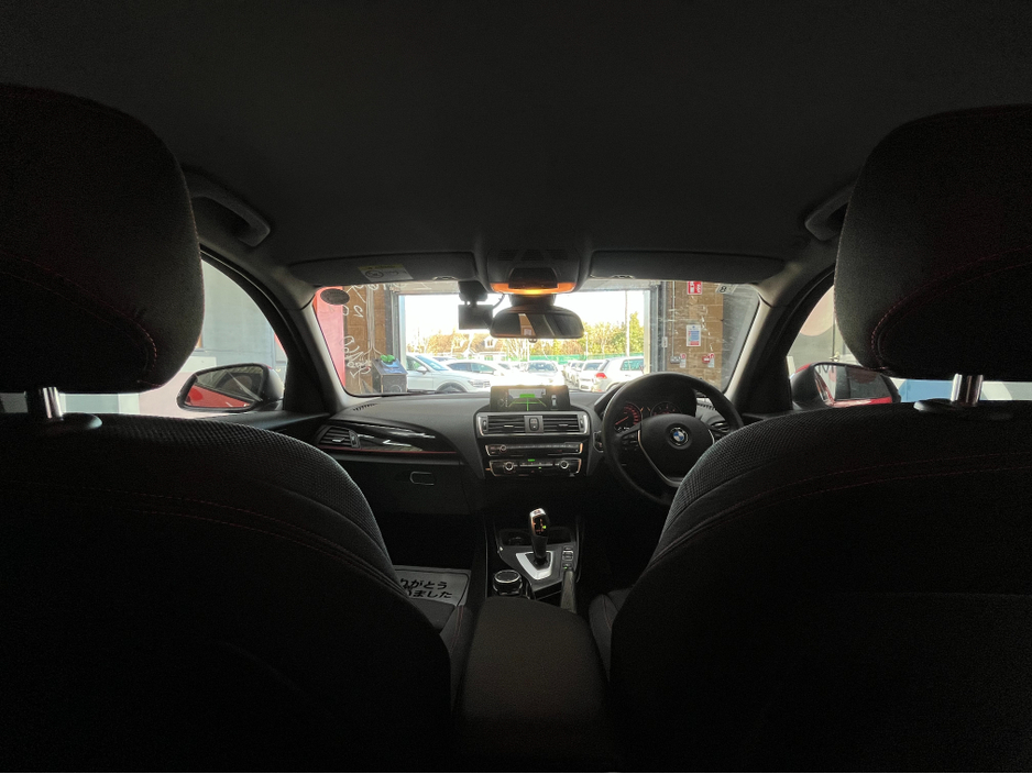 2016 BMW 1 Series - image 12