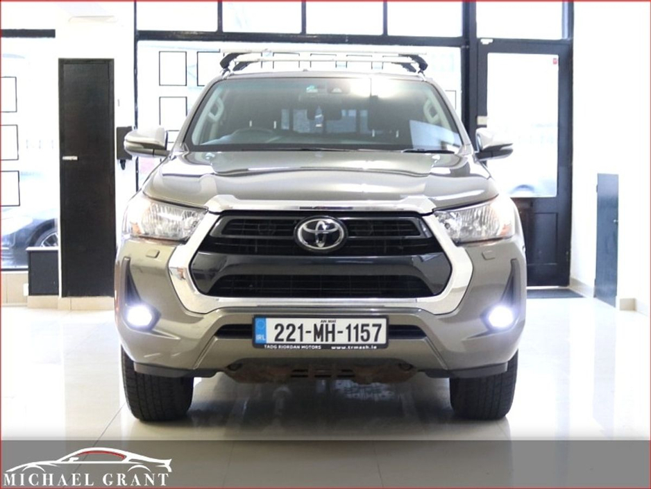 2022 Toyota Hilux AUTOMATIC 2.8D IRISH CAR ONLY 58KM SR5 DOUBLE CAB N1 COMMERCIAL VAT €36,585