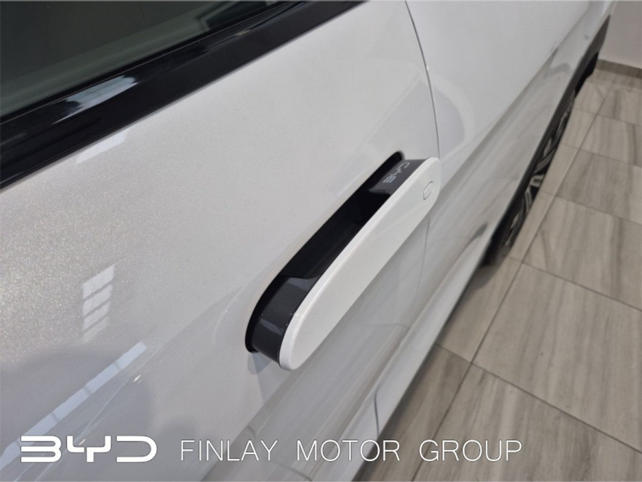 2026 BYD Sealion 7 Design AWD 4 Year service plan , Pan Roof , Black Leather €57,735