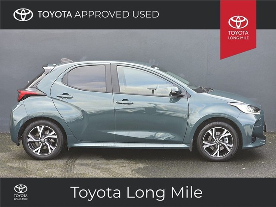 2025 Toyota Yaris 1.5 Hybrid Luna Sport 5dr €29,449