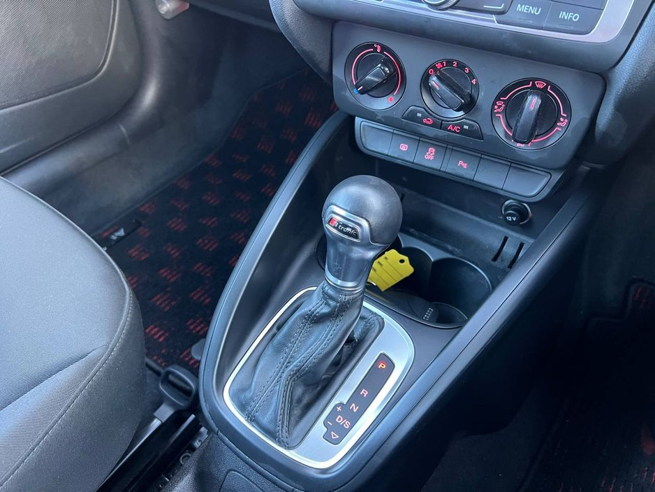 2015 Audi A1 - image 11