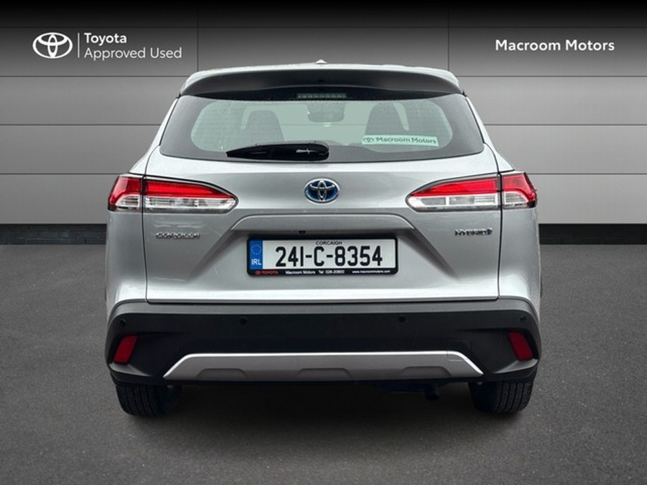 2024 Toyota Corolla Cross CROSS LUNA 1.8 €34,000