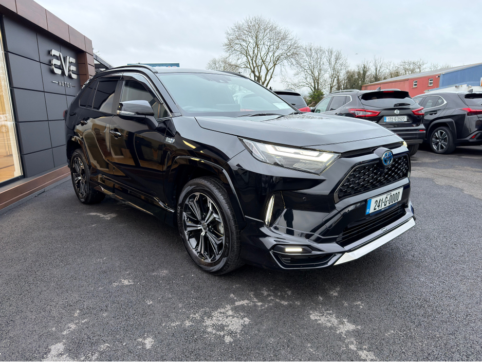 2024 Toyota Rav4 4X4 PHEV - Platinum Modelista - New model €48,940