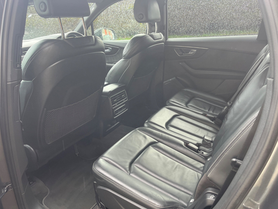 2021 Audi Q7 - image 20