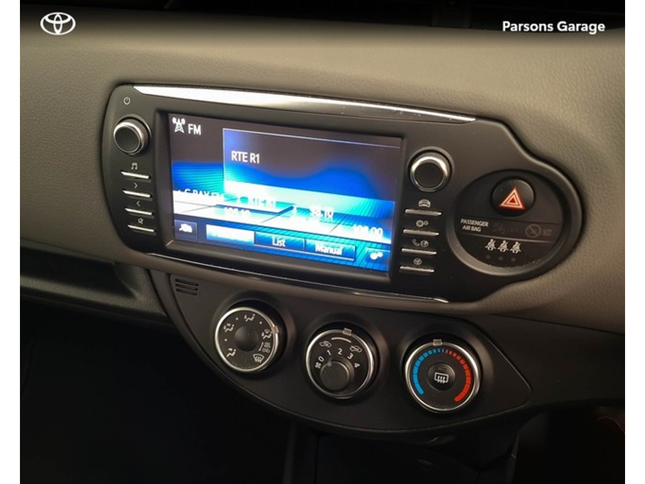 2020 Toyota Yaris - image 9