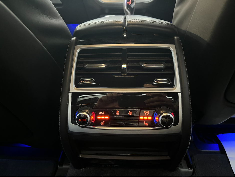 2018 BMW 7 Series €29950! 2018 BMW 740E IPERFORMANCE M-SPORT 2.0 AUTOMATIC / CRUISE CONTROL / 360° PARKING CAMERA / ELECTRIC MEMORY HEATED & MASSAGING SEATS / PANORAMIC SUNROOF / PADDLE SHIFTERS €29,950