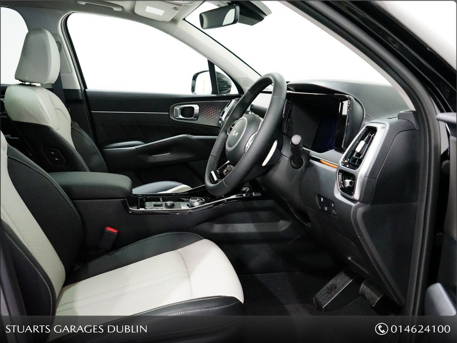 2024 Kia Sorento - image 21