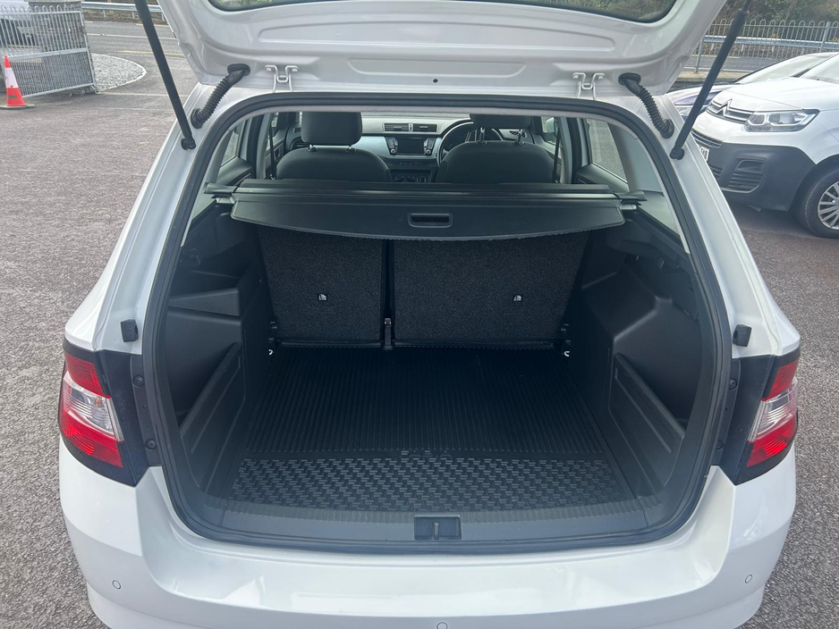 2016 Skoda Fabia - image 5