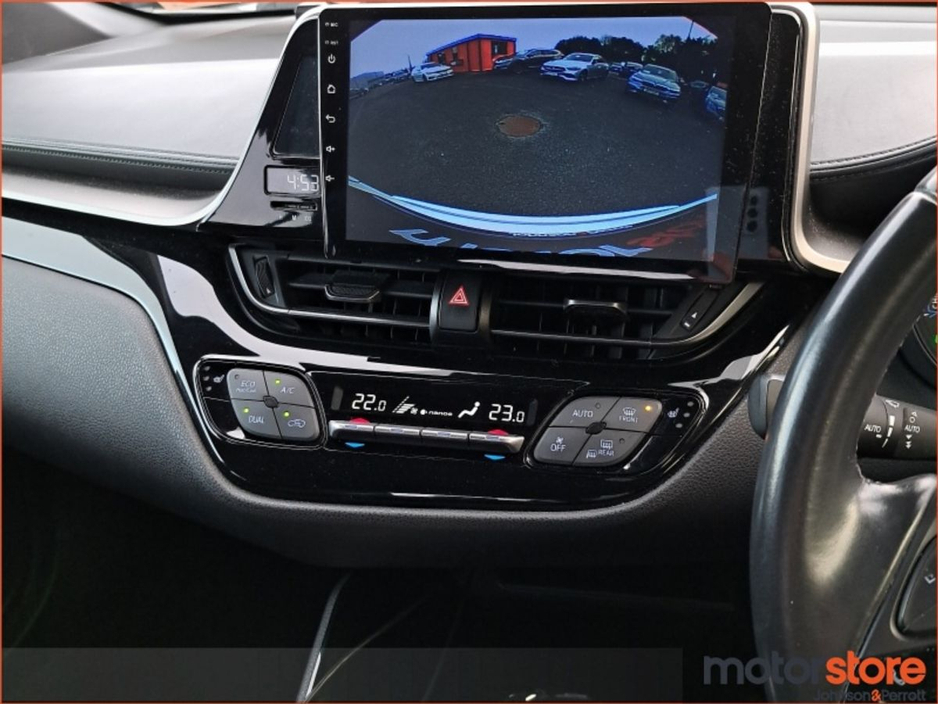 2019 Toyota C-HR - image 10