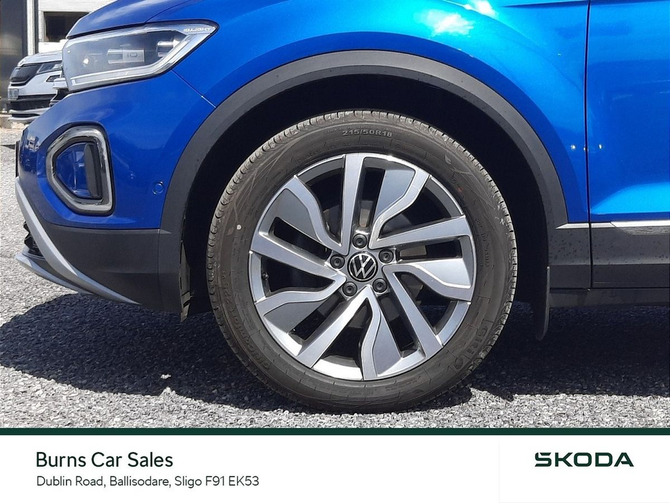 2022 Volkswagen T-Roc - image 9