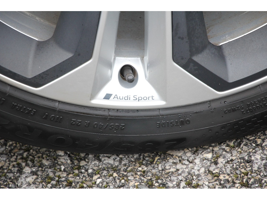 2023 Audi Q8 - image 22