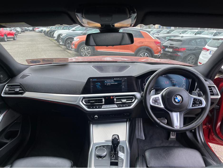 2019 BMW 3 Series - image 14