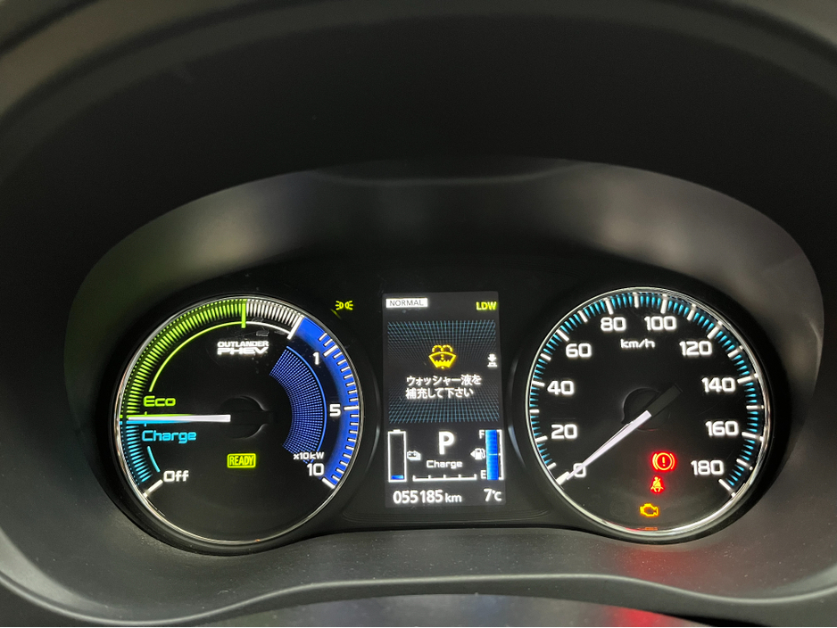 2019 Mitsubishi Outlander - image 25