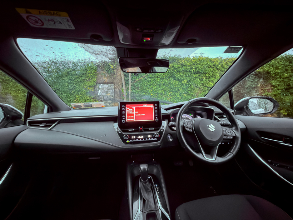 2023 Toyota Corolla Suzuki Swace €18,900