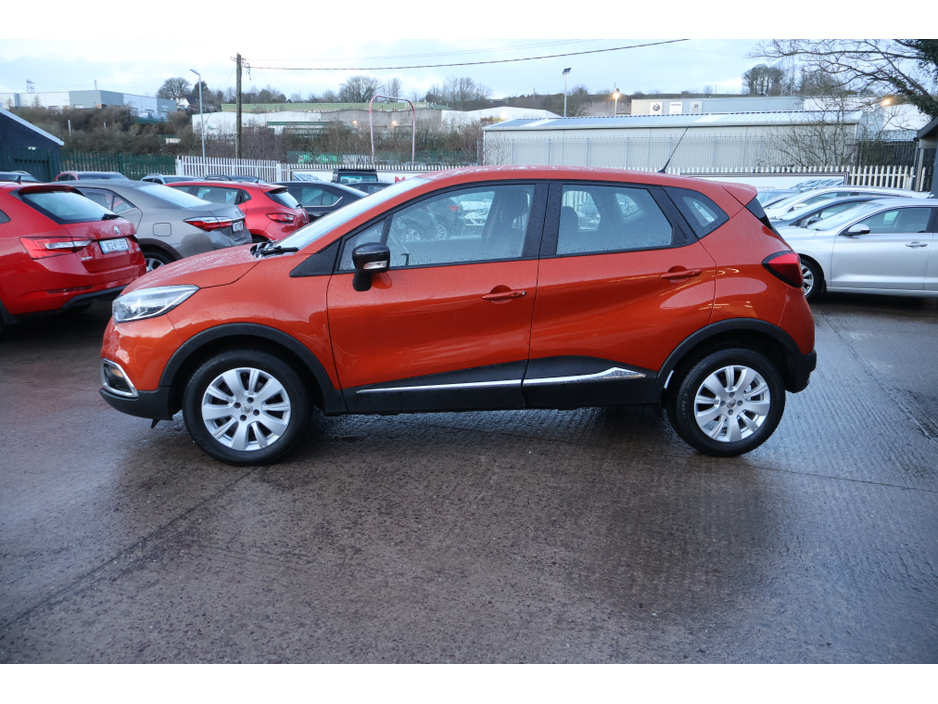 2017 Renault Captur LIFE Low Mileage New Timing Belt Exceptional Condition! €10,995