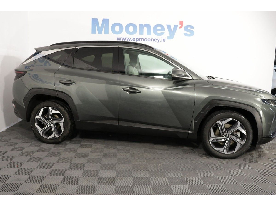 2022 Hyundai Tucson - image 3