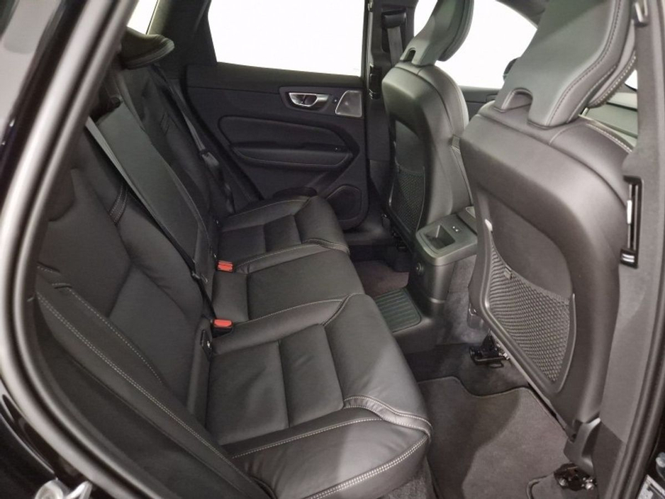 2025 Volvo XC60 T8 AWD PHEV Ultra Black Edition €71,950