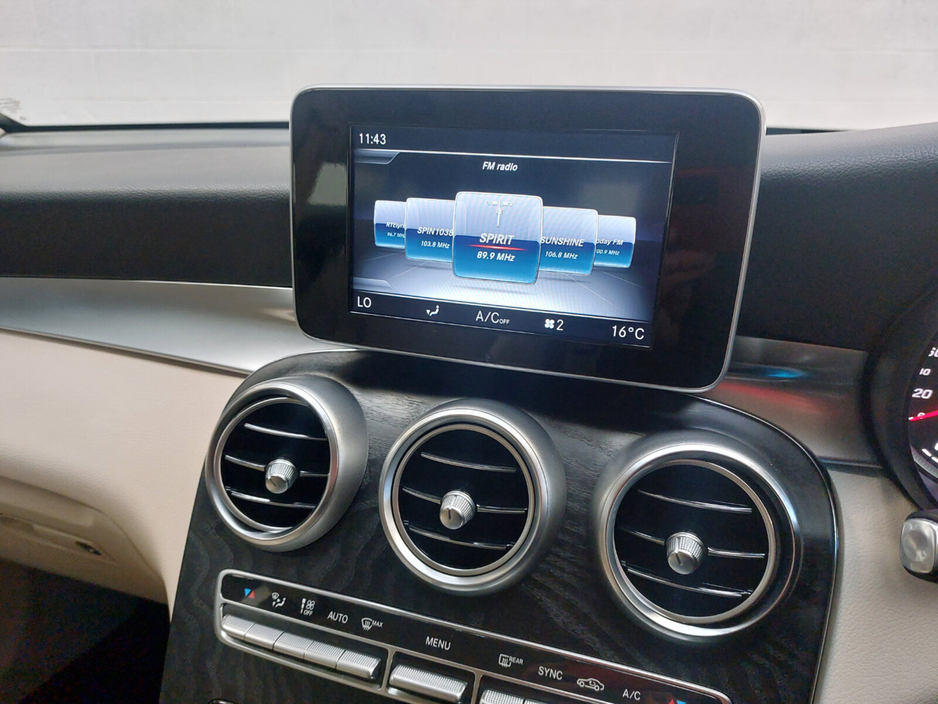 2019 Mercedes-Benz GLC Class - image 15