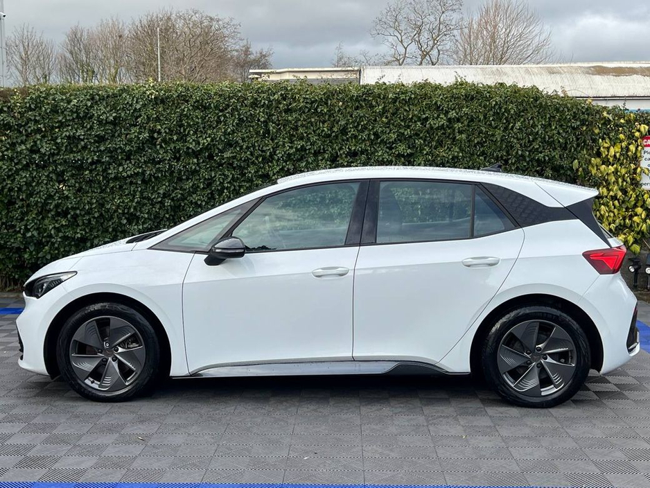 2023 Cupra Born V1 58KWH // VERY LOW MILEAGE // ADAPTIVE CRUISE CONTROL // HEATED STEERING WHEEL €23,900