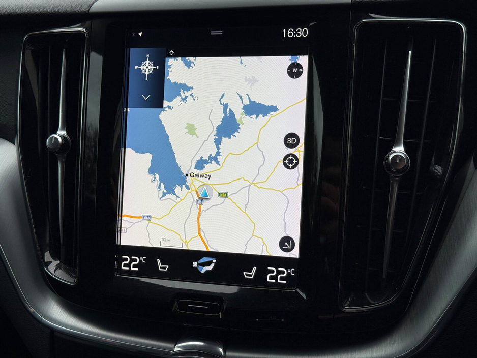 2018 Volvo XC60 - image 16