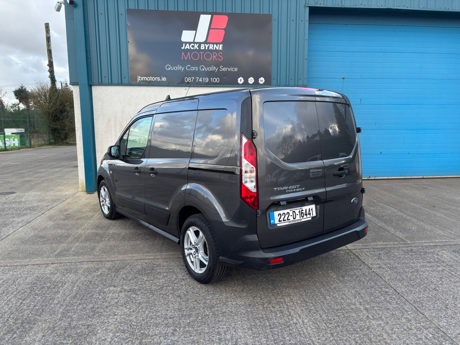 2022 Ford Transit Connect - image 5
