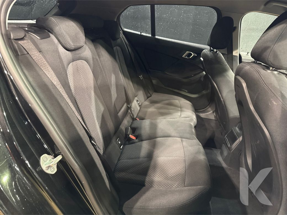 2020 BMW 1 Series - image 11