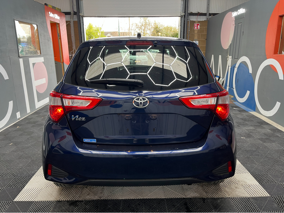 2018 Toyota Vitz - image 3