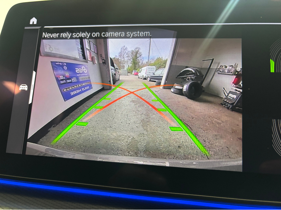 2021 BMW 5 Series - image 14