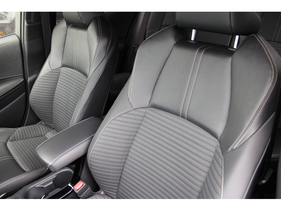 2020 Toyota Corolla - image 23