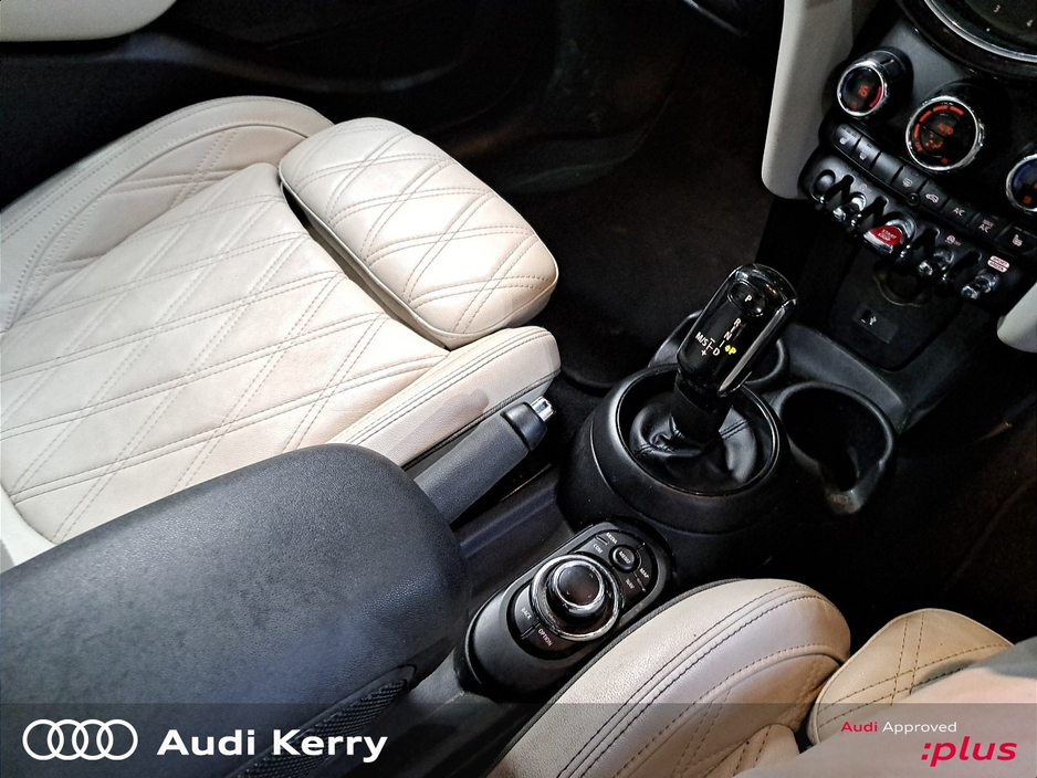 2022 MINI Cooper - image 17