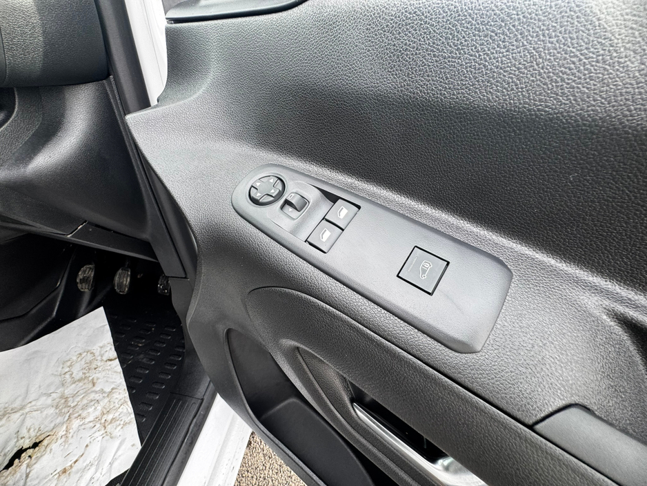 2026 Opel Combo - image 15