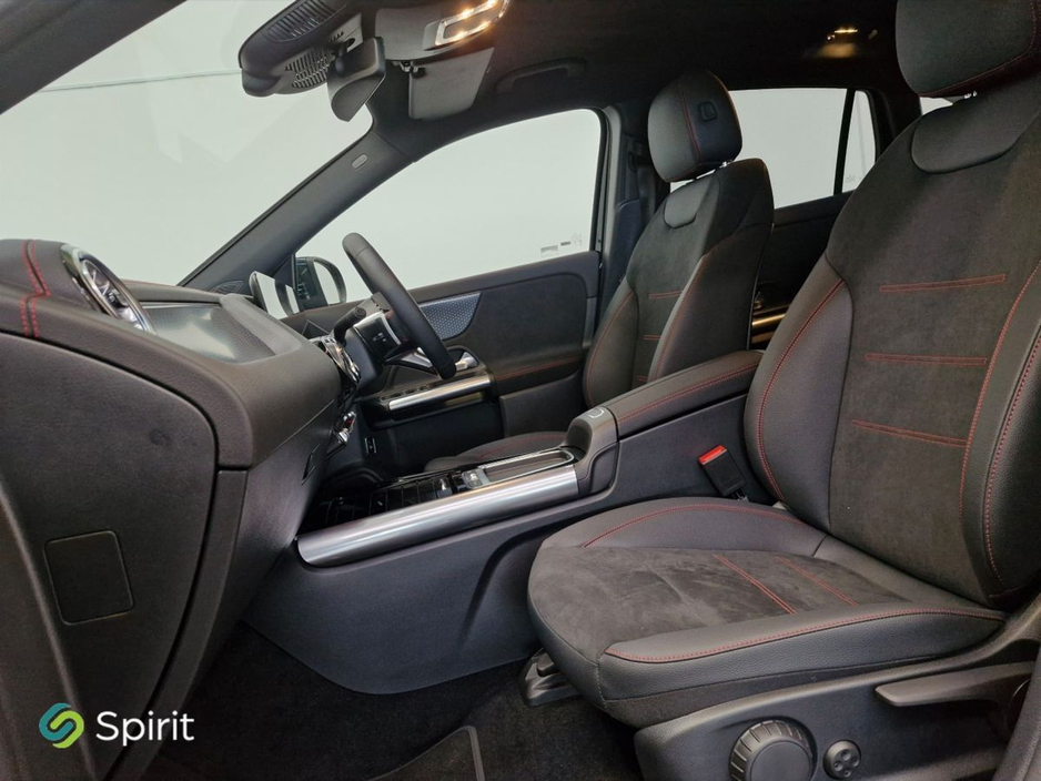 2025 Mercedes-Benz EQA - image 3