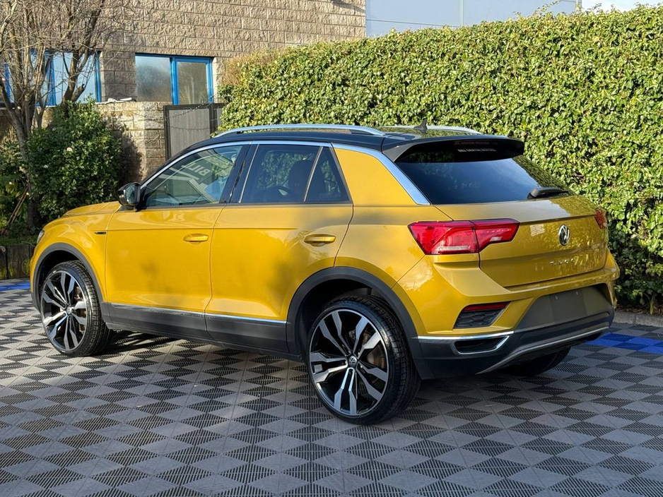 2020 Volkswagen T-Roc HIGHLINE R-LINE PACK 2.0 TDI // SERVICE HISTORY // NEW 20" DIAMOND CUT ALLOYS // APPLE CARPLAY/ANDROID AUTO €23,900