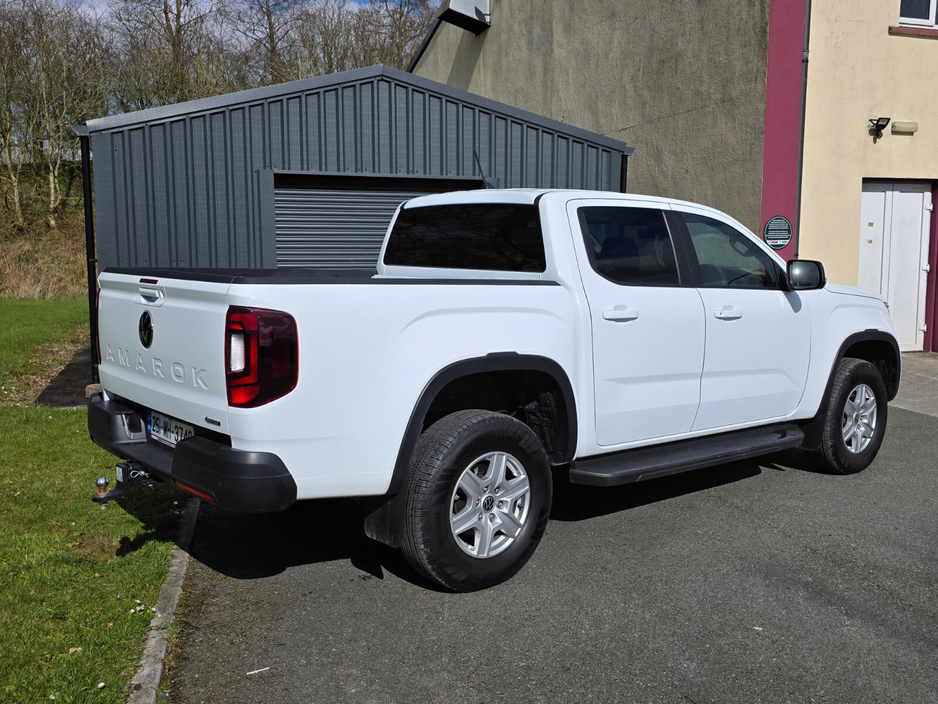 2025 Volkswagen Amarok - image 7